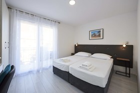 Apartments & Rooms Žaja