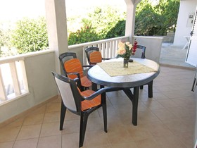 Apartments Bareta