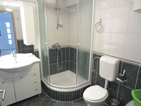 Apartments Bareta