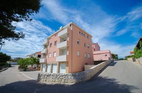 Apartments Dragica
