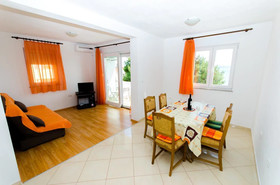 Apartments Dragica