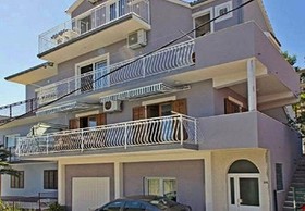 Apartments Hazi 1 - 150m from sea