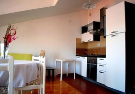 Apartments Hazi 1 - 150m from sea