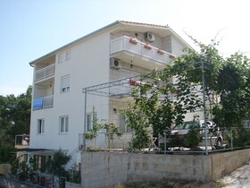 Apartments Mara - Barbecue