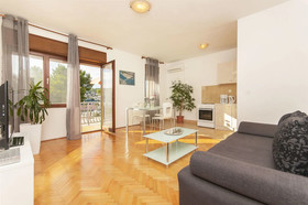 Apartments Marin
