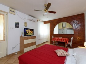 Apartments Mihaela - Sea View
