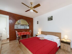 Apartments Mihaela - Sea View
