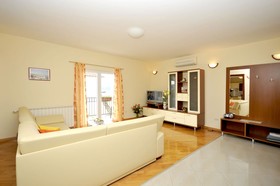 Apartments Roza