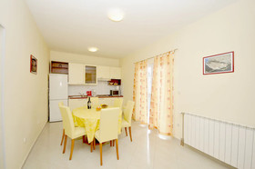 Apartments Roza