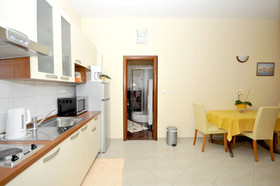 Apartments Roza