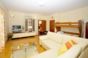 Apartments Roza