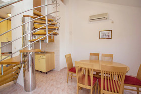Apartments Vrlika