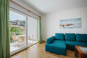 Apartments Vrlika
