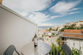 Apartments Vrlika