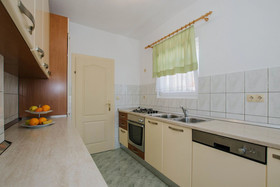 Apartments Vrlika
