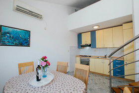 Apartments Vrlika