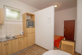 Apartments Vrlika