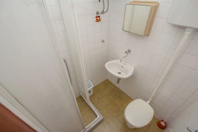 Apartments Vrlika