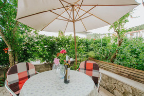 Apartments Vrlika
