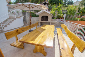 Apartments Vrlika