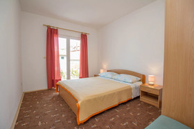 Apartments Vrlika