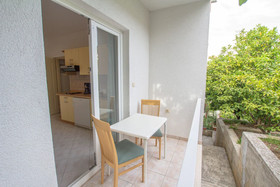 Apartments Vrlika