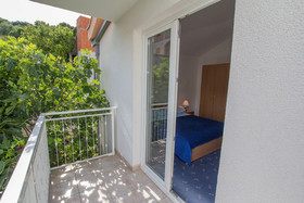 Apartments Vrlika