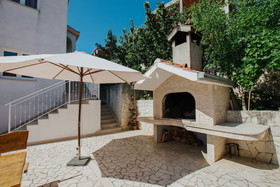 Apartments Vrlika