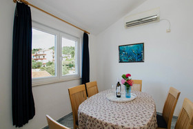 Apartments Vrlika