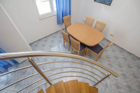 Apartments Vrlika