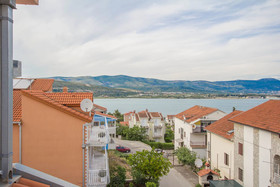 Apartments Vrlika