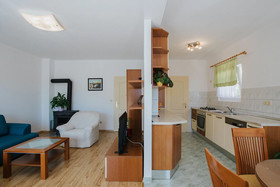 Apartments Vrlika