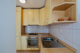 Apartments Vrlika