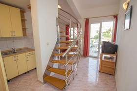 Apartments Vrlika