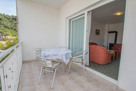 Apartments Vrlika