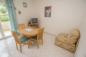 Apartments Vrlika
