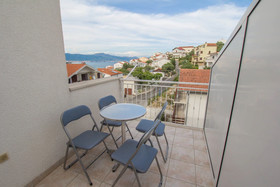 Apartments Vrlika
