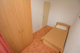 Apartments Vrlika