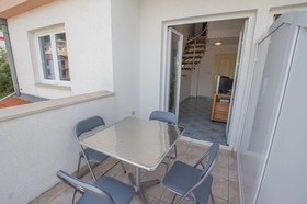 Apartments Vrlika
