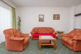 Apartments Vrlika