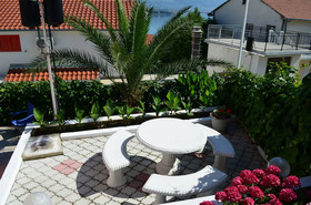 Apartments Zdravka