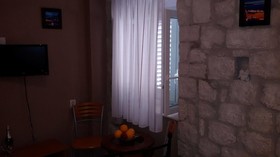 Carol Rooms Guesthouse