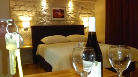 Carol Rooms Guesthouse