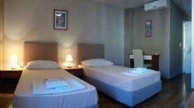 Carol Rooms Guesthouse
