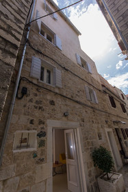 Casa Sepia