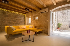 Casa Sepia