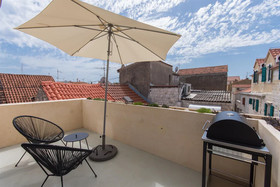 Casa Sepia