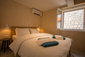 Casa Sepia