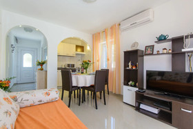 House Mirjana