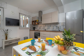 House Polus